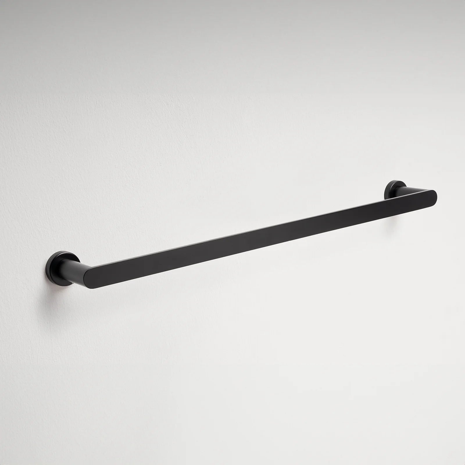 Luna-Towel Rod 600 MM